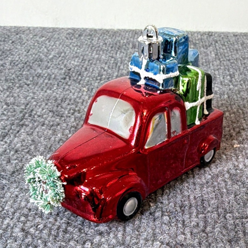 Glass Hanging Christmas Ornament Red Truck with Presents & Wreath Decorative